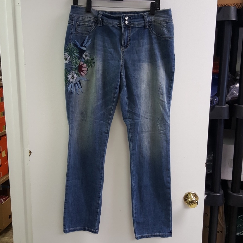 INC Women's Boyfriend Regular Fit Jeans